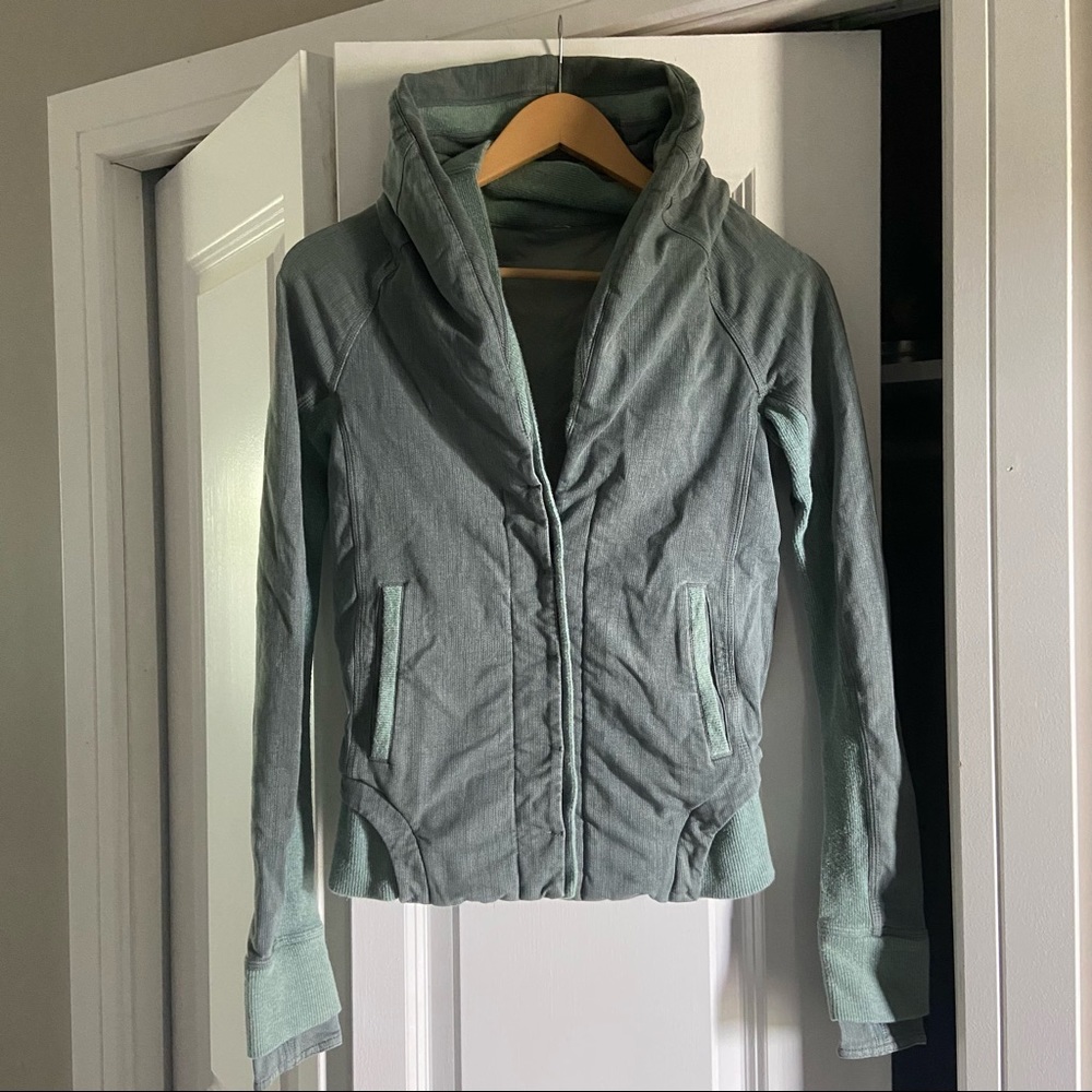 Lululemon To Class Jacket - Picture 3 of 12